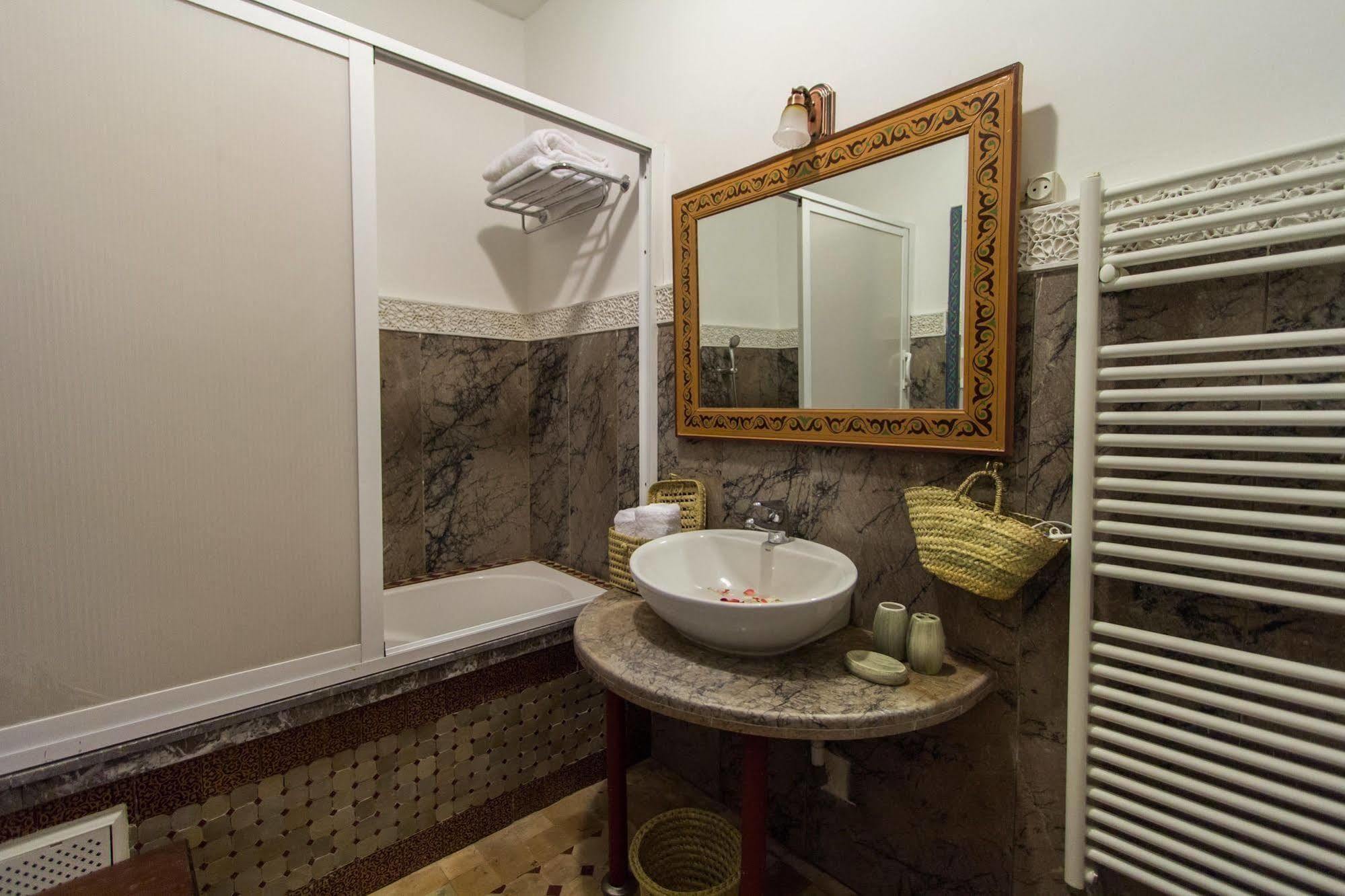 Riad Tahra & Spa Fes Exterior photo